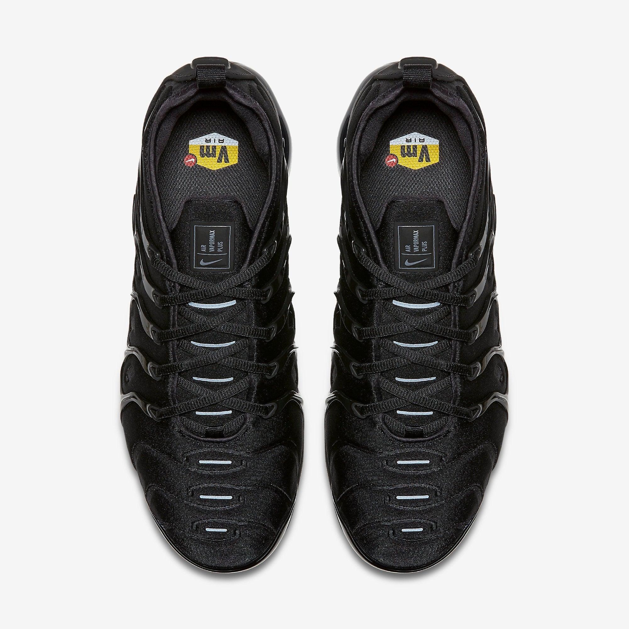 Nike Air VaporMax Plus - Triple Black
