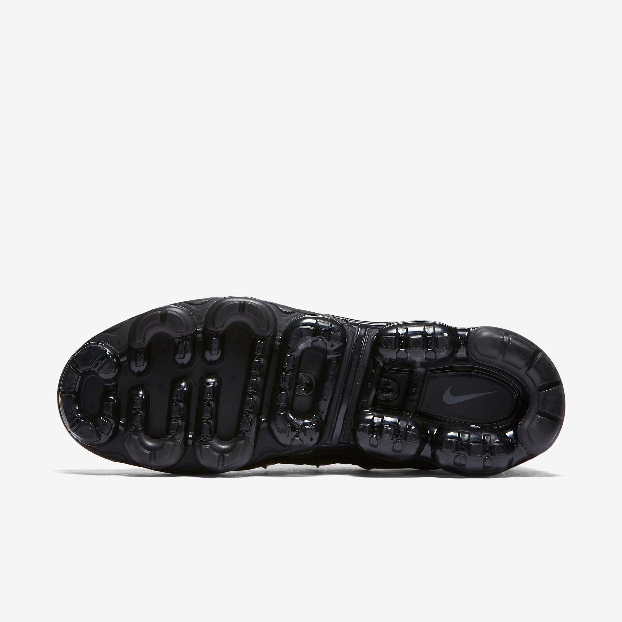 Nike Air VaporMax Plus - Triple Black