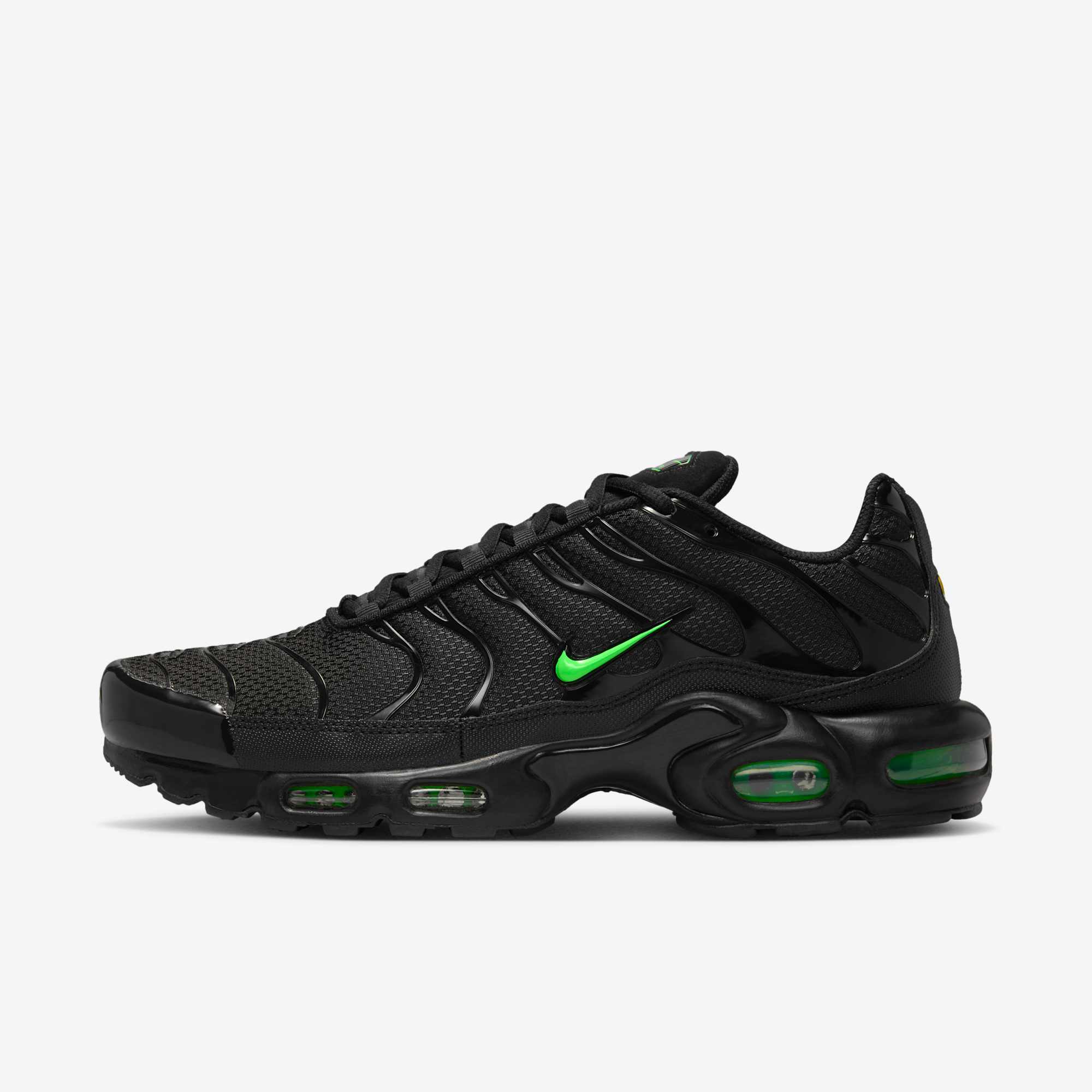 Nike Air Max Plus Black Green Strike
